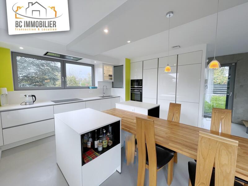 Maison contemporaine - 174 m² - 6 pièces