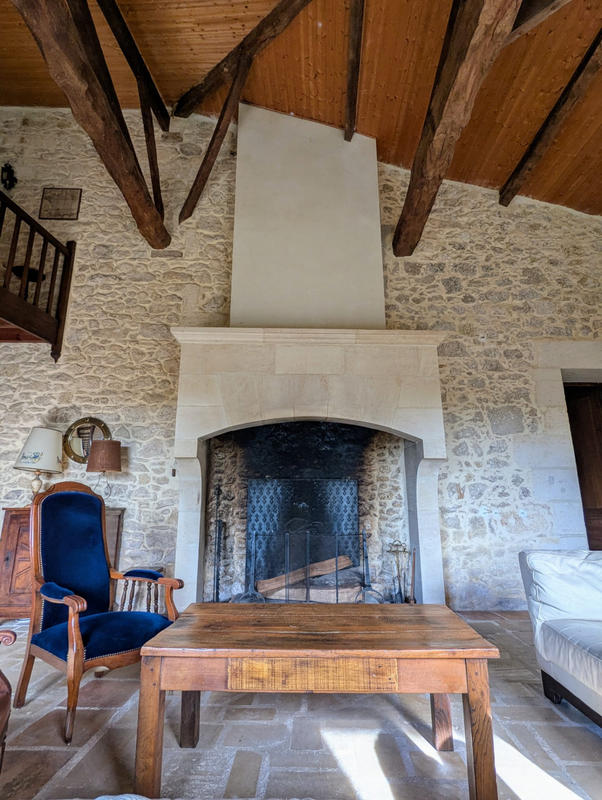 Maison - 261 m² - 7 pièces