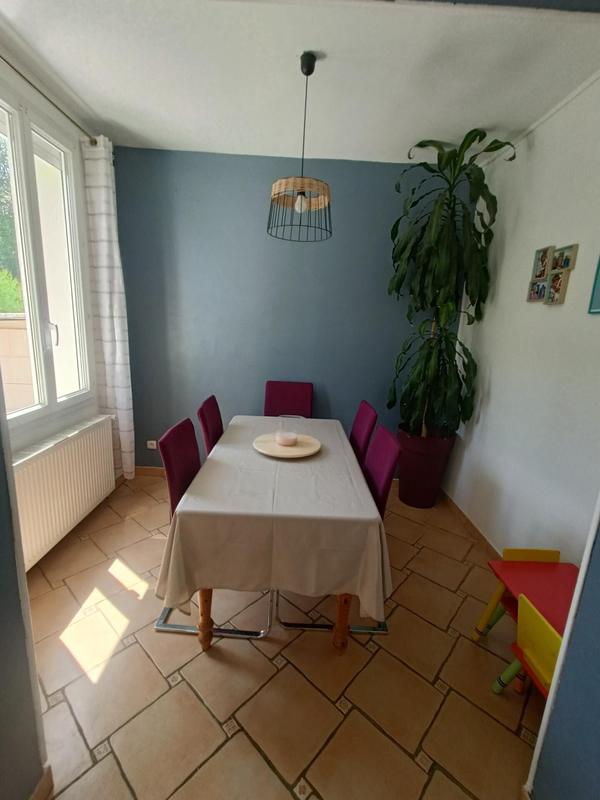 Maison - 75 m² - 5 pièces
