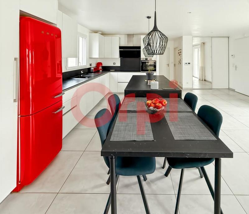 Maison - 142 m² - 5 pièces