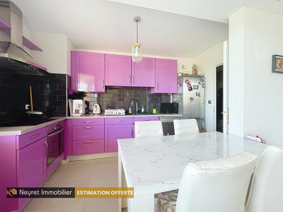 Appartement - 82 m² - 4 pièces