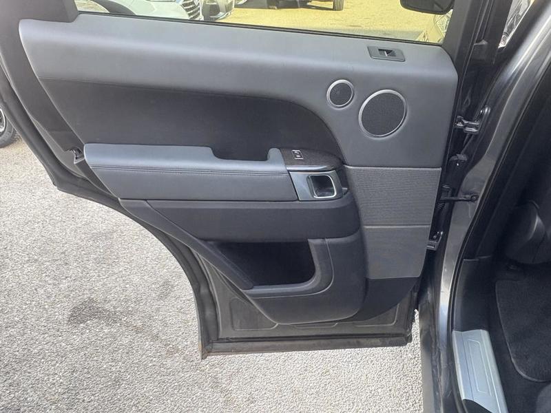 Land Rover Range Rover Sport 3.0 Tdv6 258 se Auto/ Entretiens Complets