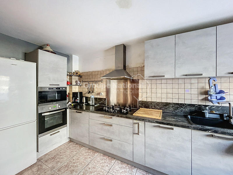 Maison - 99 m² - 5 pièces