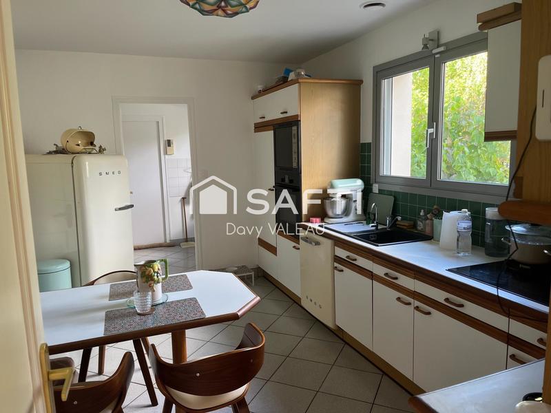 Maison - 176 m² - 7 pièces