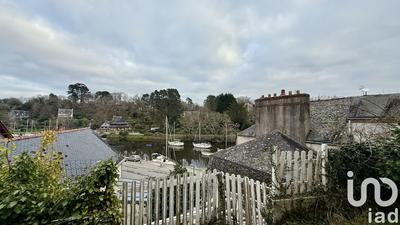 Maison - 305 m² - 1 pièce