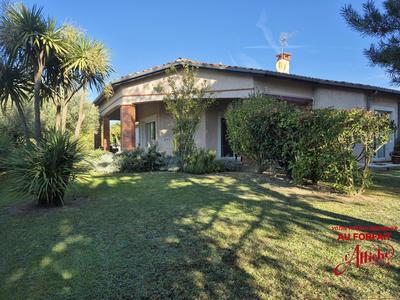 Maison - 160 m² - 4 pièces