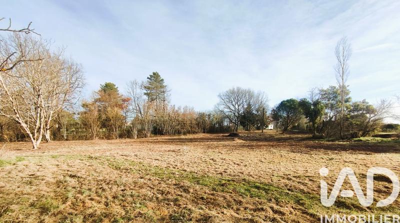 Terrain - 1 200 m²