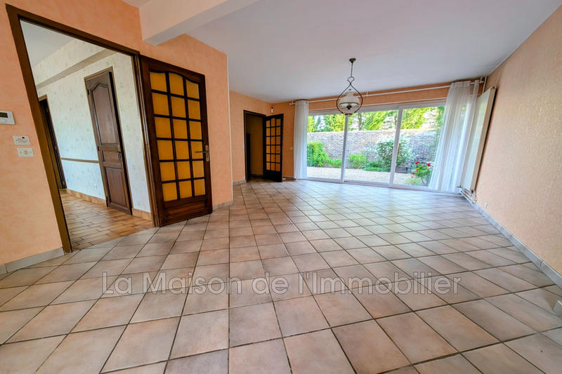 Maison - 101 m² - 5 pièces