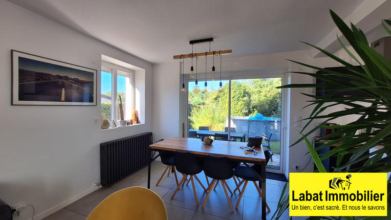 Maison - 89 m² - 5 pièces