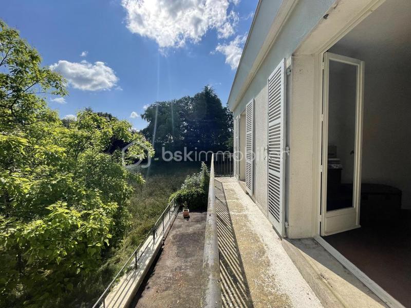 Maison d'architecte - 220 m² - 9 pièces