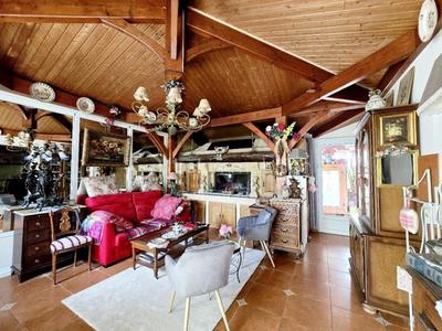 Maison - 120 m² - 3 pièces