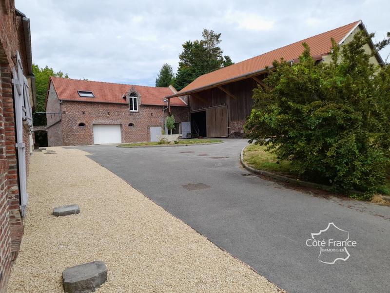 Propriété - 200 m² - 6 pièces