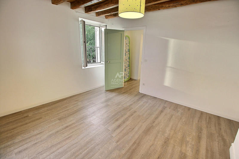 Maison - 180 m² - 6 pièces
