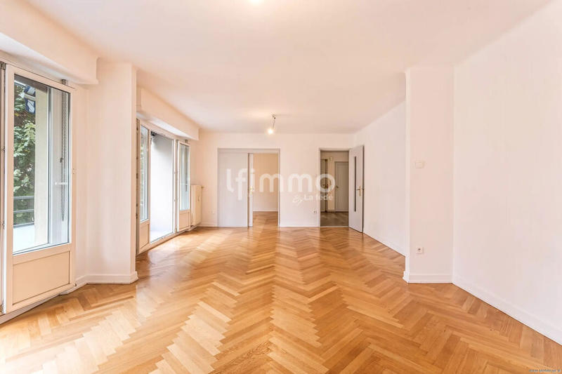 Appartement - 102 m² - 5 pièces