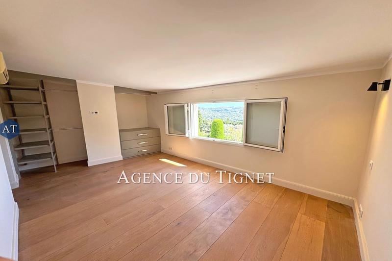 Appartement - 157 m² - 5 pièces