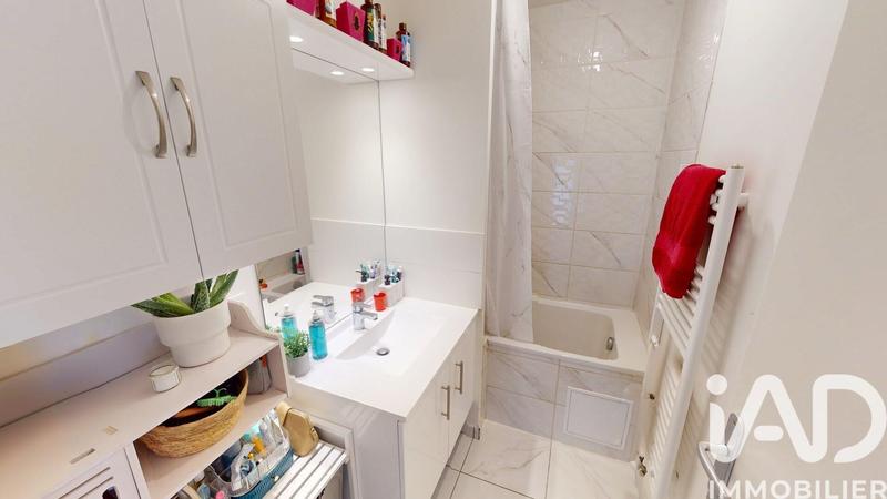 Maison - 98 m² - 5 pièces