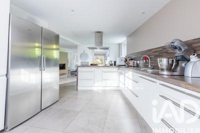 Maison - 145 m² - 7 pièces