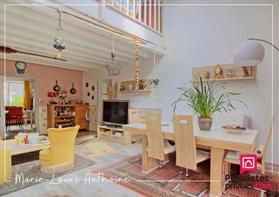 Maison - 240 m² - 7 pièces