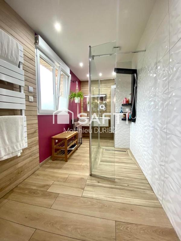 Maison - 160 m² - 10 pièces