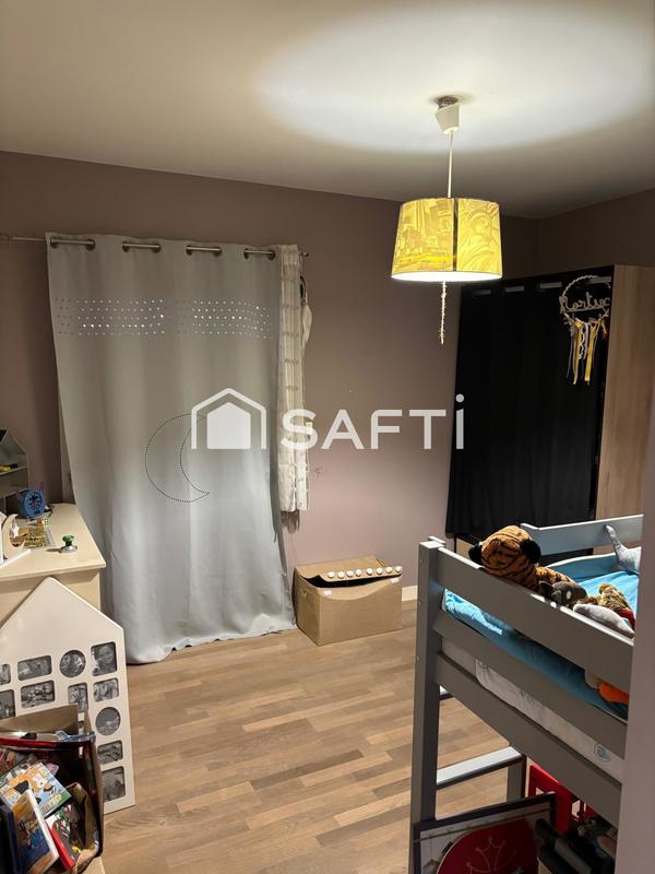 Maison - 170 m² - 5 pièces