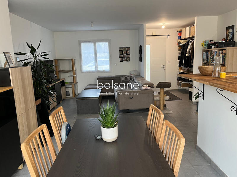 Maison - 95 m² - 4 pièces