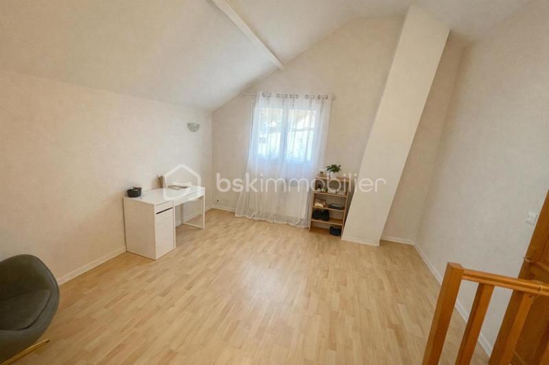 Maison - 167 m² - 6 pièces