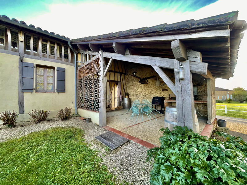 Maison - 278 m² - 9 pièces