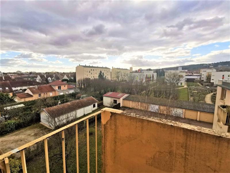 Appartement - 98 m² - 6 pièces