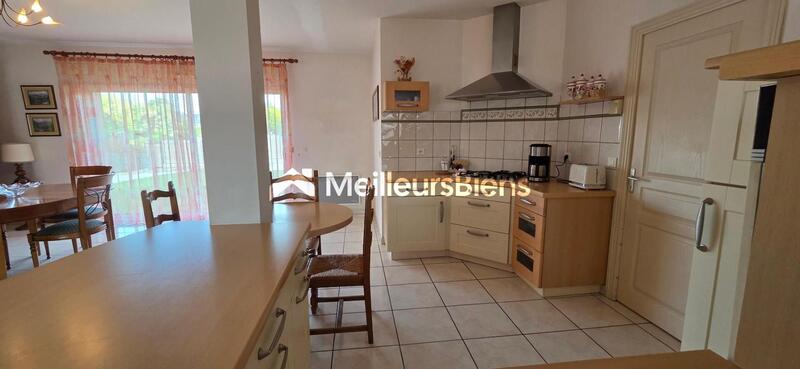 Maison - 97 m² - 5 pièces