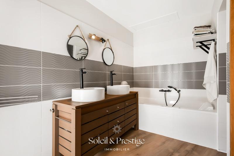 Maison - 123 m² - 4 pièces