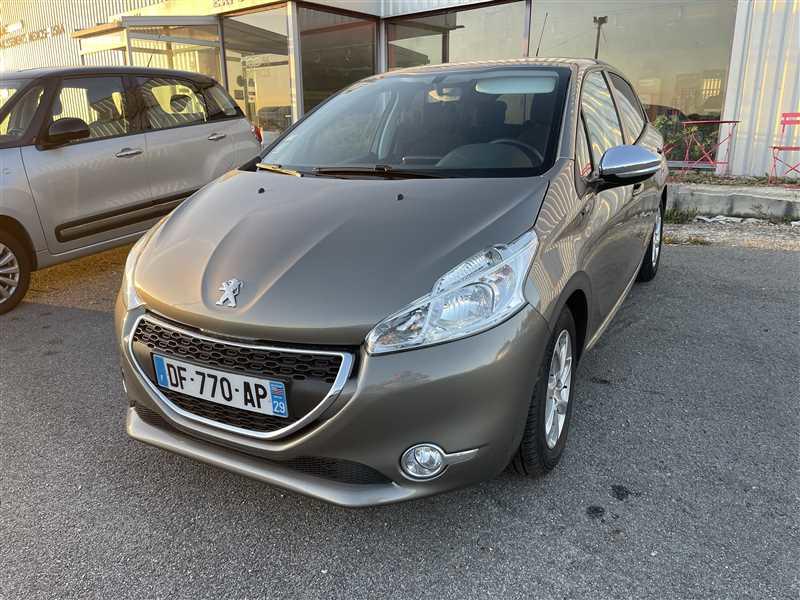 Peugeot 208 5p Style 1.2 Vti 82cv