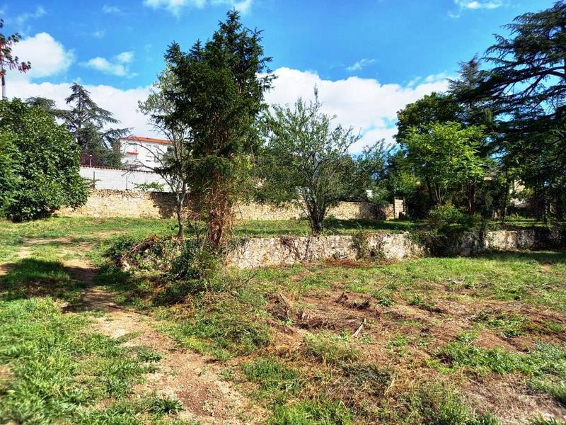 Terrain constructible - 914 m²