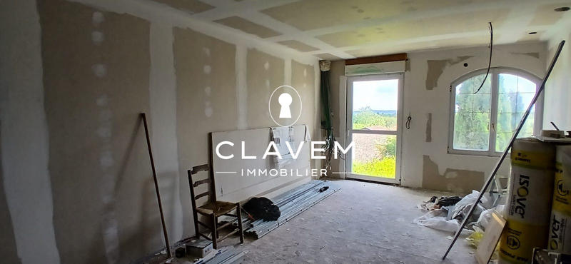 Maison ancienne - 117 m² - 8 pièces