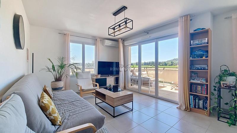 Appartement - 67 m² - 3 pièces