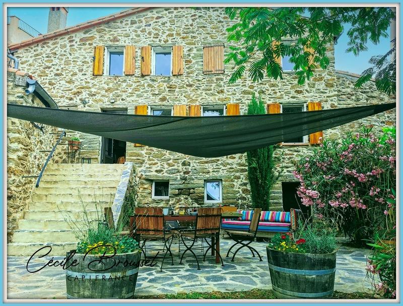 Propriété - 345 m² - 14 pièces