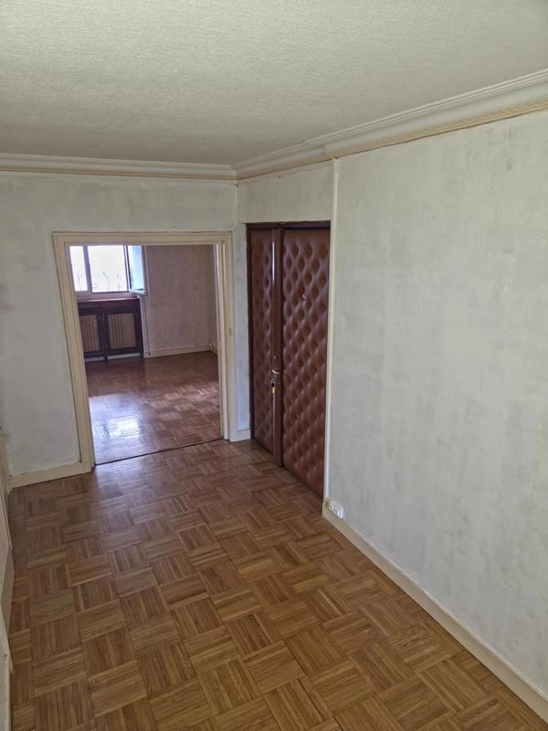 Appartement - 92 m² - 4 pièces