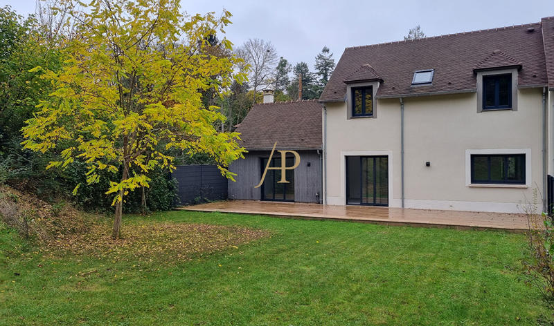 Maison - 163 m² - 7 pièces