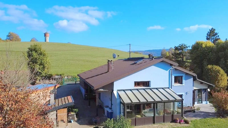 Maison - 230 m² - 7 pièces