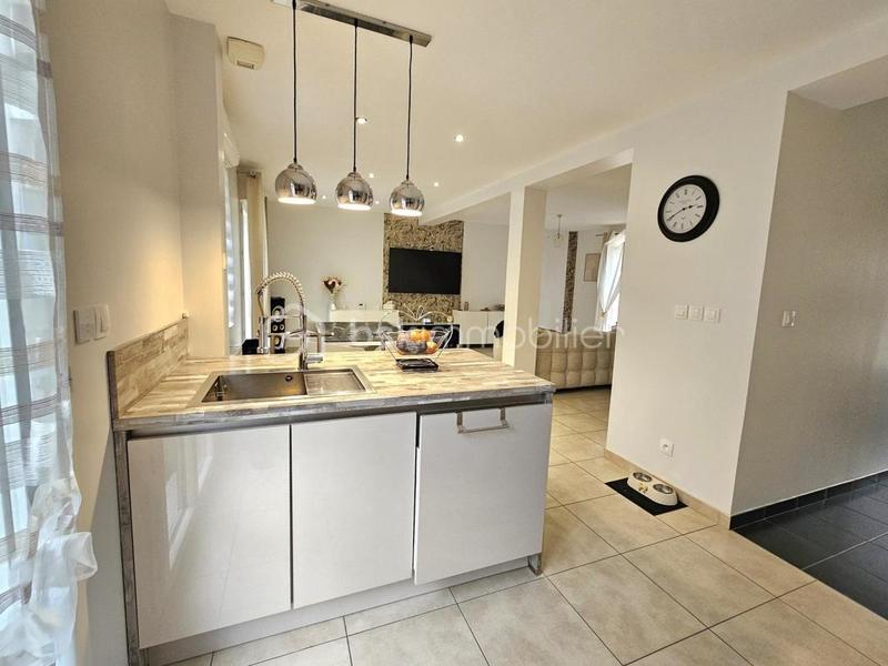 Pavillon - 100 m² - 6 pièces