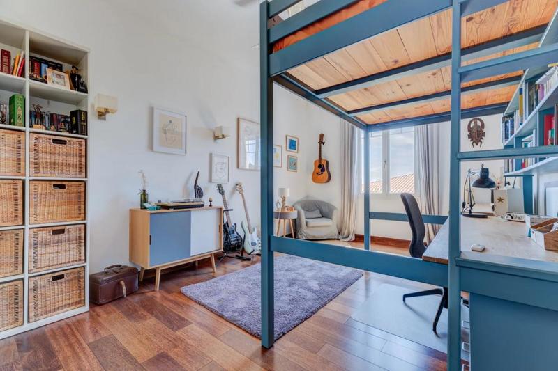 Villa - 304 m² - 7 pièces