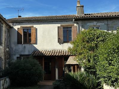 Maison traditionnelle - 130 m² - 6 pièces