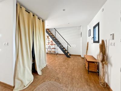 Maison - 185 m² - 4 pièces