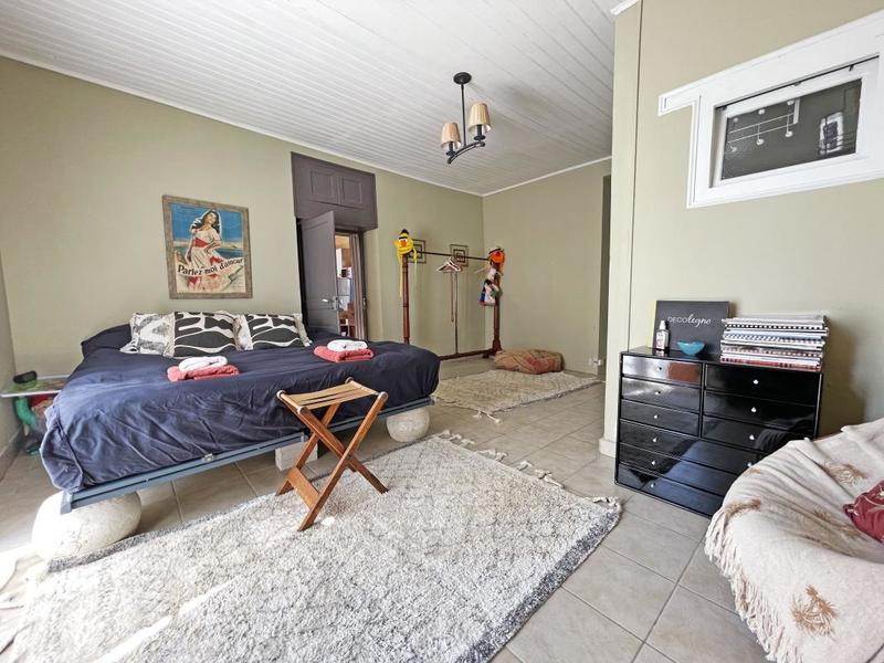 Maison - 281 m² - 7 pièces