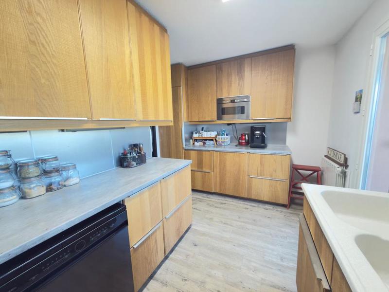 Appartement - 75 m² - 3 pièces