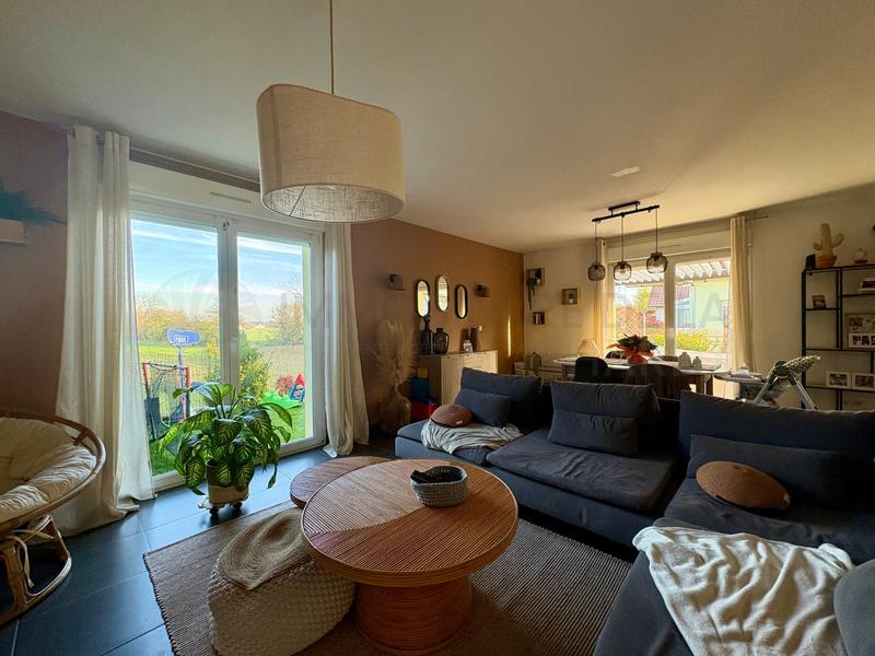 Maison - 98 m² - 4 pièces