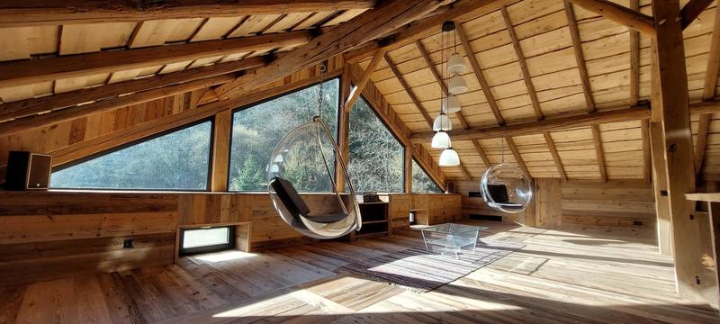 Maison - 255 m² - 8 pièces