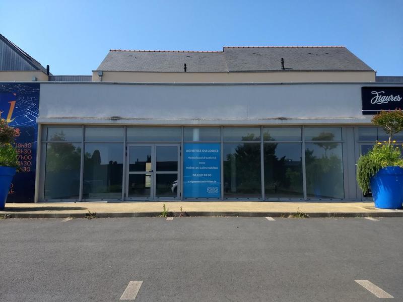 Local d'activité / Entrepôt - 130 m²