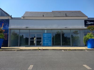Local d'activité / Entrepôt - 130 m²