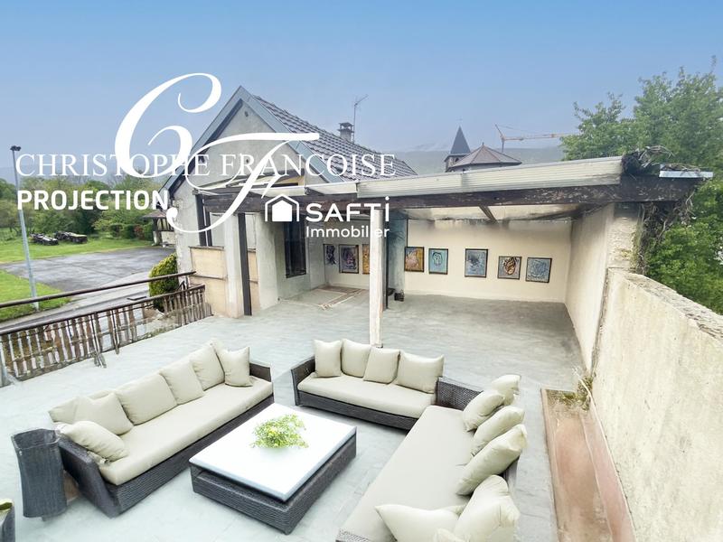 Maison - 140 m² - 5 pièces