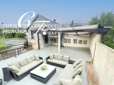 Maison - 140 m² - 5 pièces